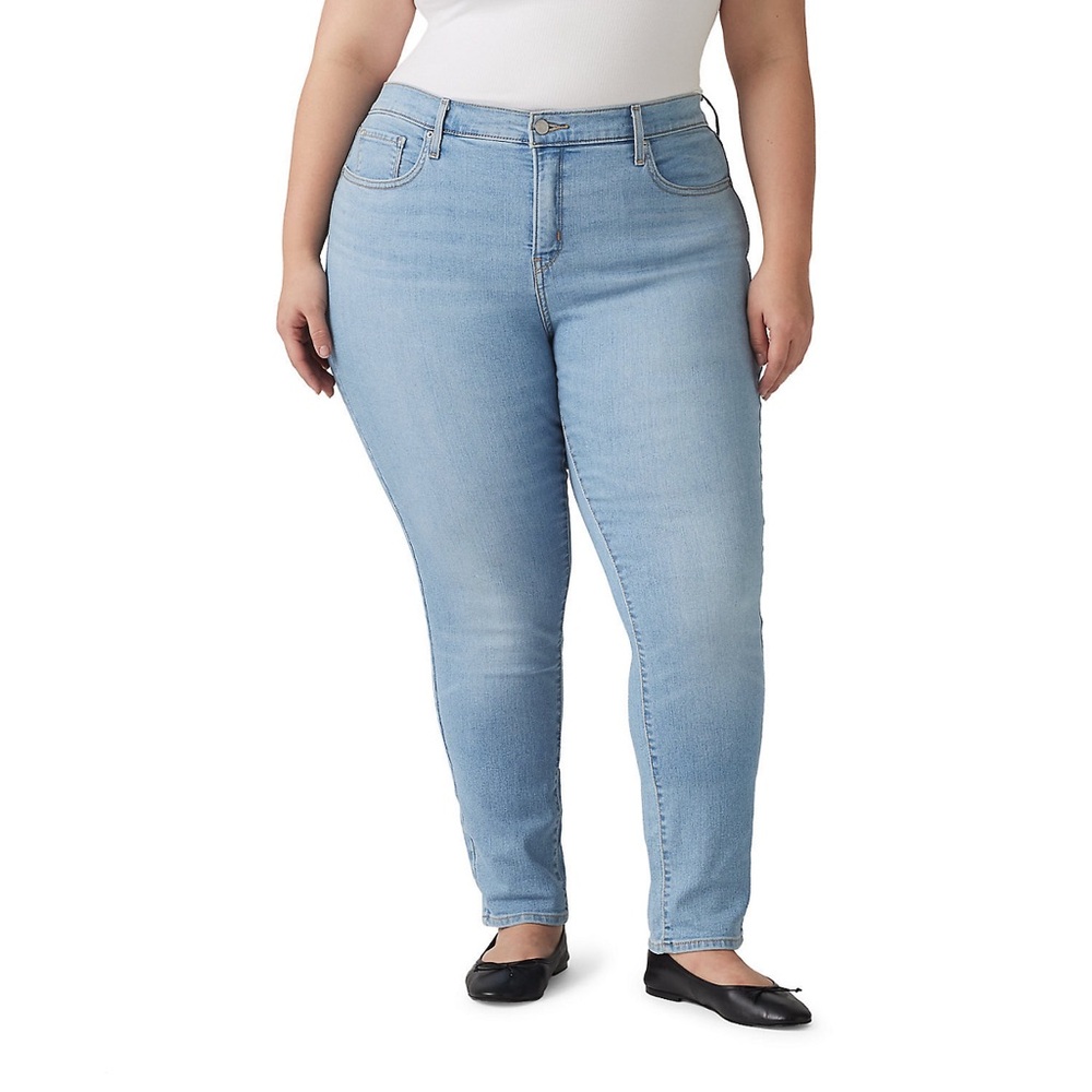 Levi’s 311 Shaping Skinny Light Blue Jeans